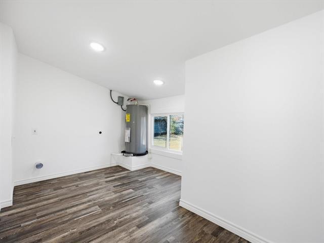 Building Photo - 807 Adkins St