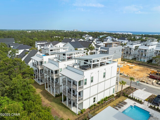 Building Photo - 15 E Queen Palm Dr