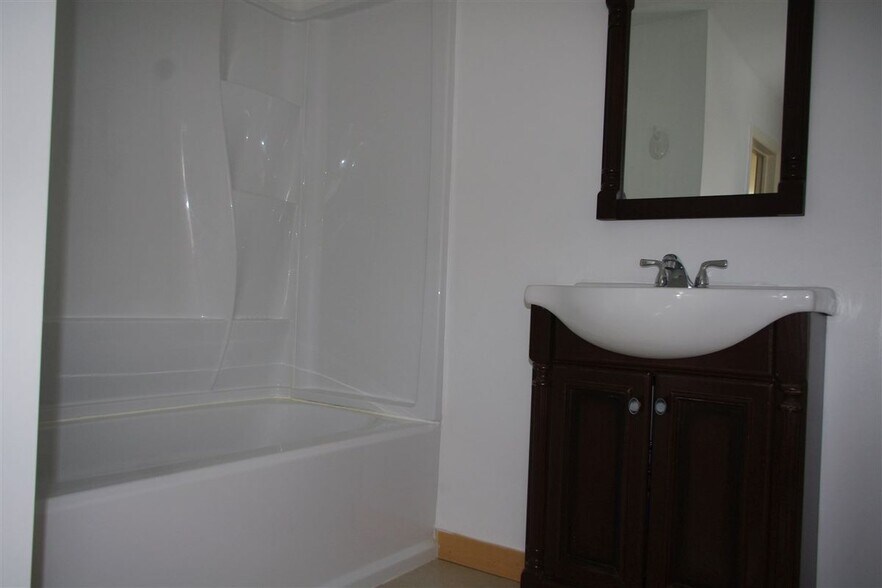 Building Photo - 259 High