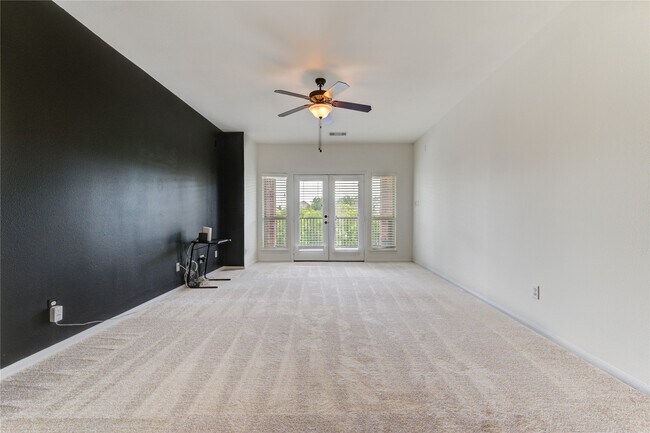 Building Photo - 1335 Altavilla Ln