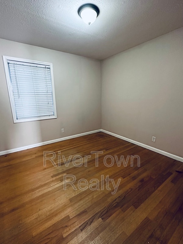 Building Photo - 8386 Booneville Dr