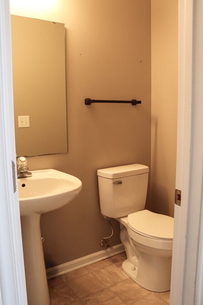 Building Photo - 38 White Heron Ct
