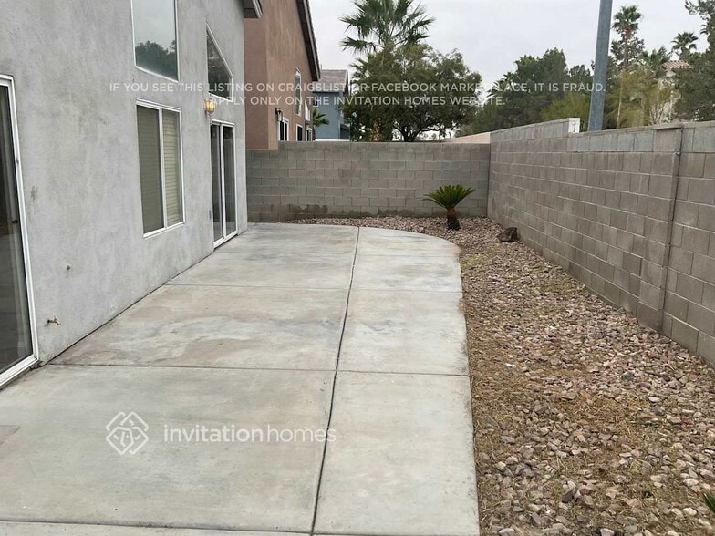 Building Photo - 125 Golf Range St