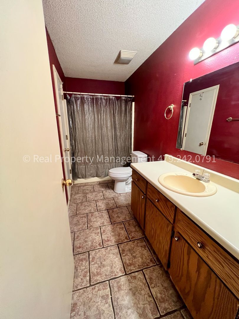 Building Photo - 51 Grand Brook Dr