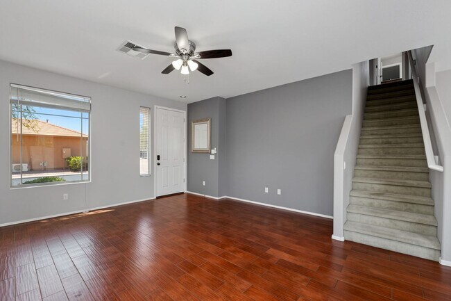 Building Photo - 1231 S Amber St