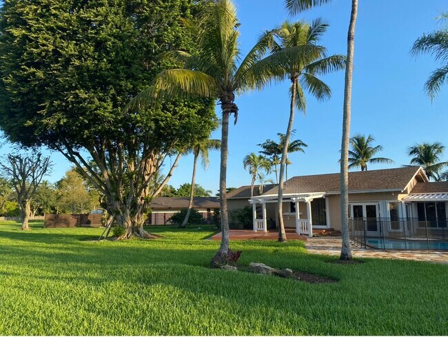 Building Photo - 9480 SW 134th St