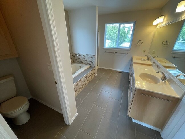 Building Photo - 4412 Bryce Dr