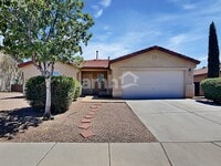 Building Photo - 5020 E Butterweed Dr