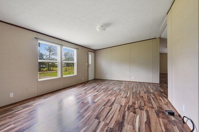 Building Photo - 15297 Floyd Holton Rd