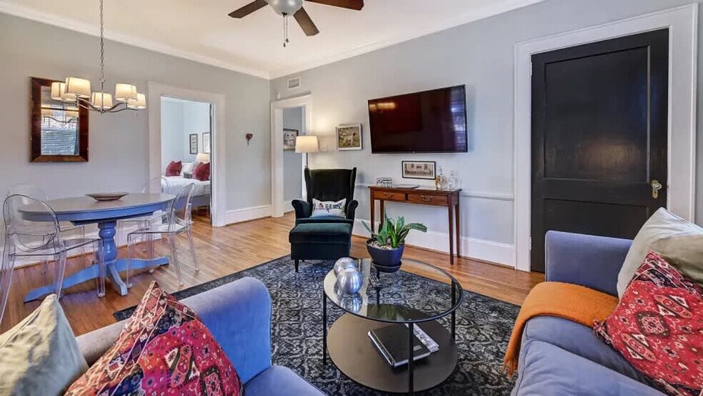 Building Photo - 800 Magnolia Ave