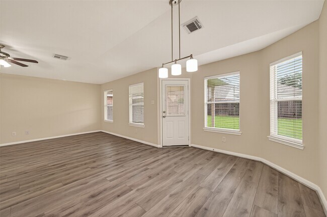 Building Photo - 5107 Moss Garden Ln