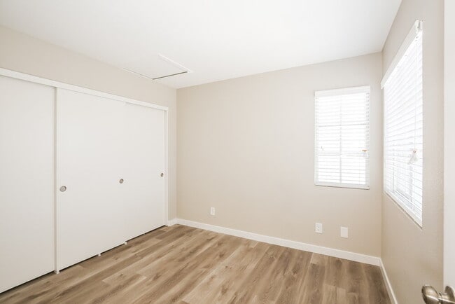 Building Photo - 2724 Advancement Ave