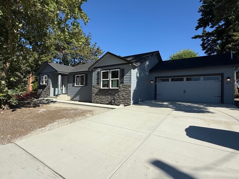 Primary Photo - 10017 E Mission Ave