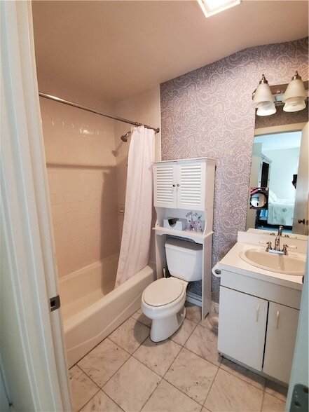 Building Photo - 15 Hammersmith Rd