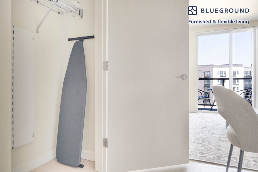 Building Photo - 18004 Midvale Ave N