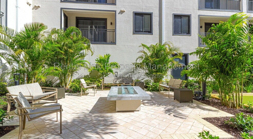 Building Photo - 414 Cape Coral Pkwy E