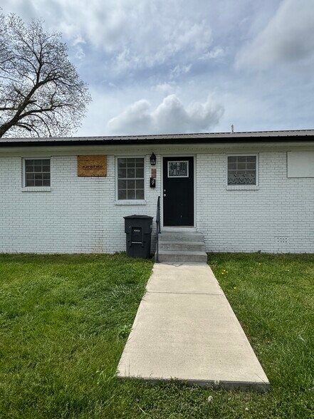 Primary Photo - 316 Laurel Ave