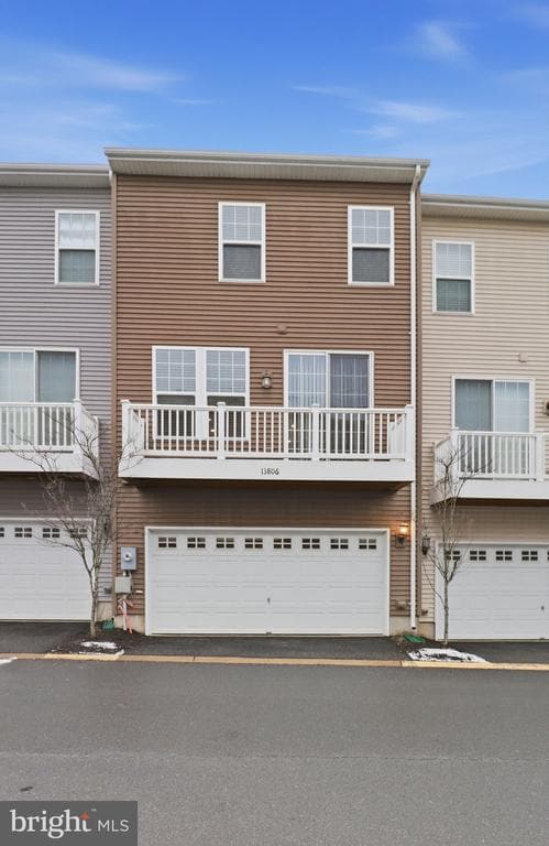 Building Photo - 13806 Litespeed Way