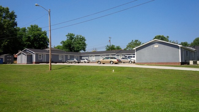 Building Photo - Hatch Apartments