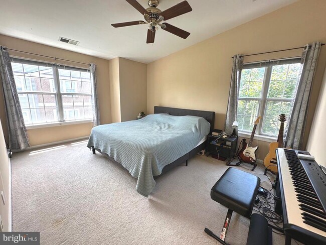 Building Photo - 7510 Ashby Ln