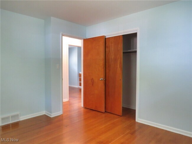 Building Photo - 25316 Conover Dr