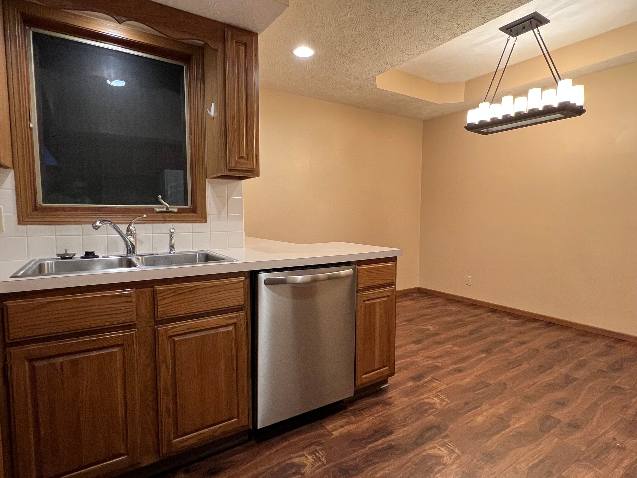 Building Photo - 5501 S 32nd Cir