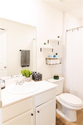 Building Photo - 6505 Waterfall Ln