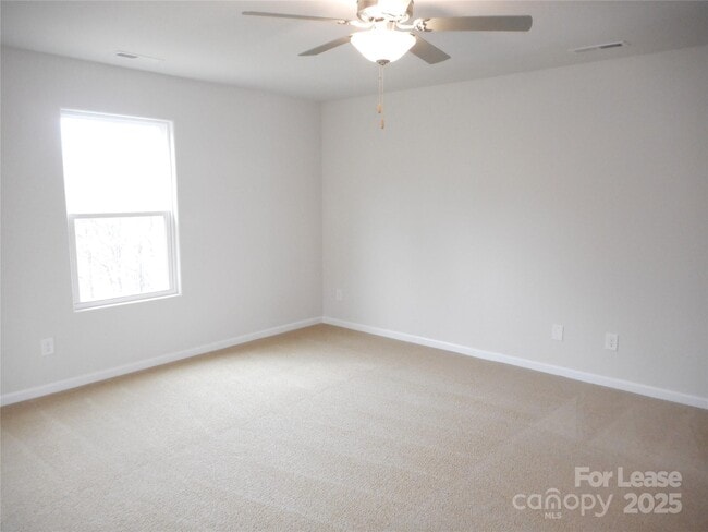 Building Photo - 2101 Talbert Ct