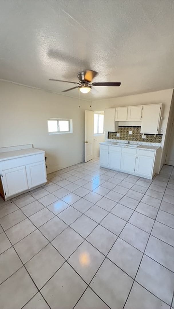Building Photo - Beautiful Multi Generational floor plan