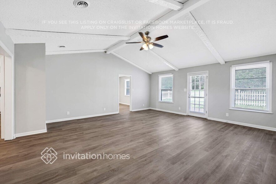 Building Photo - 112 Lake Terrace Cir