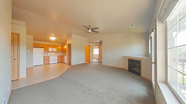 Building Photo - 3505D Fallon Dr