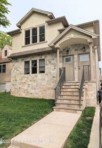 Building Photo - 162 Edgegrove Ave