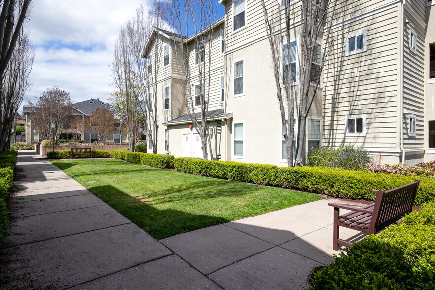 Building Photo - 20661 Forge Way