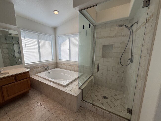 Building Photo - 6781 Angelina Ct