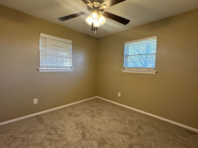 Building Photo - 117 SW 68th St