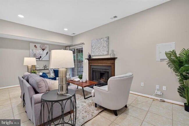 Building Photo - 3609 Buckeye Ct