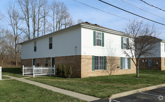 Building Photo - Chartwell Apartments