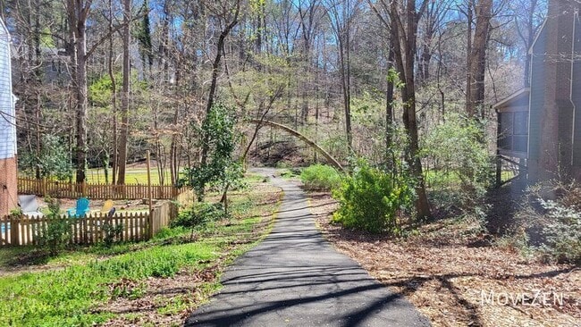 Building Photo - 326 Old Fox Trail