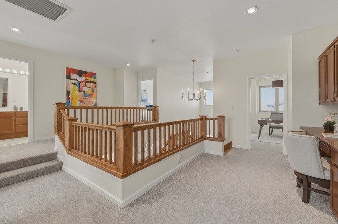 Building Photo - 1433 Jayhawk Ln