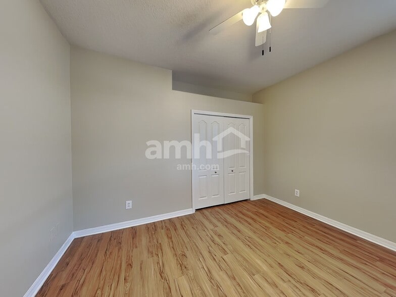 Building Photo - 2311 124th Dr E