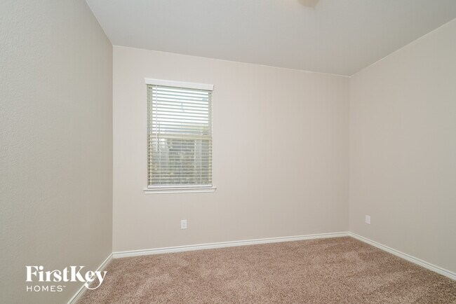 Building Photo - 4217 Agatha Ln
