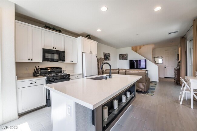 Building Photo - 128 Kimberlite Dr