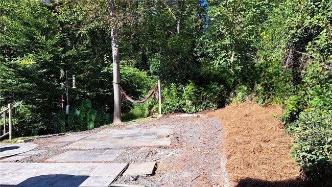 Building Photo - 1176 Converse Dr NE