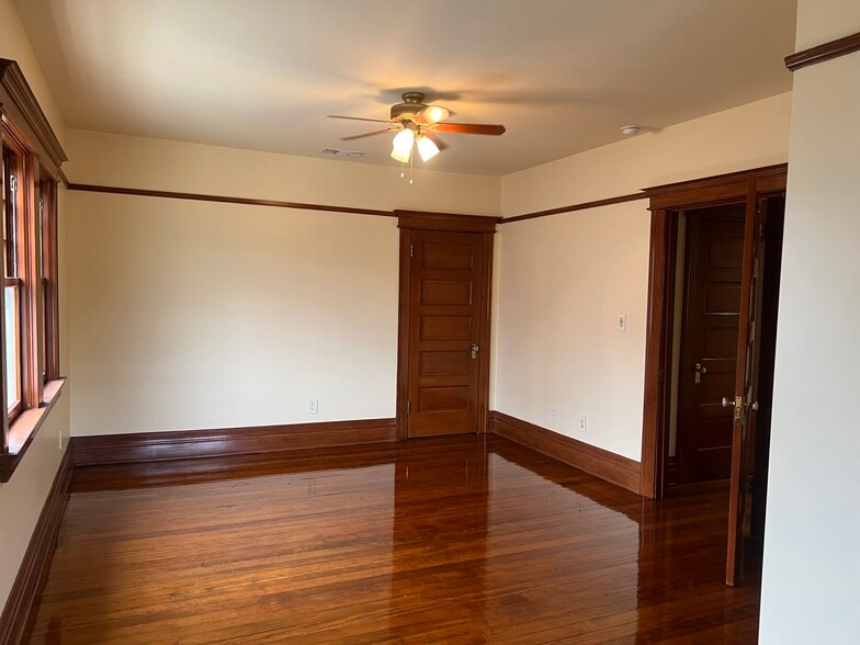 Building Photo - 2232 Juliet St