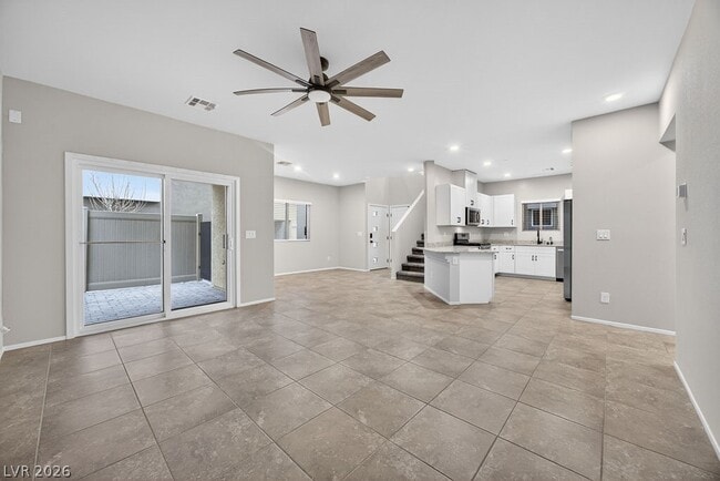 Building Photo - 4472 Sapphire Moon Ave