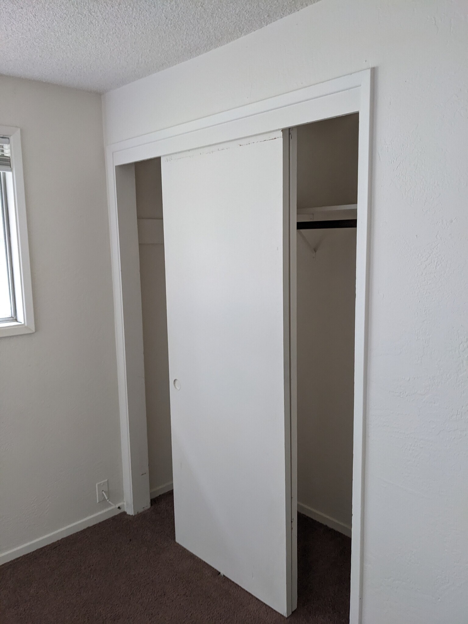 Lots of closets - 515 C St