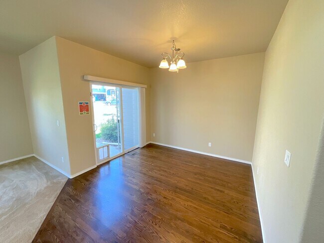 Building Photo - 4 Bedroom Home Available Near Voyager Pkwy...