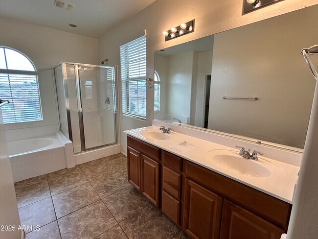 Building Photo - 8773 W Flynn Ln