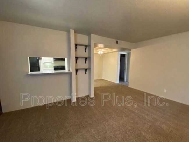 Building Photo - 6524 S Memorial Dr