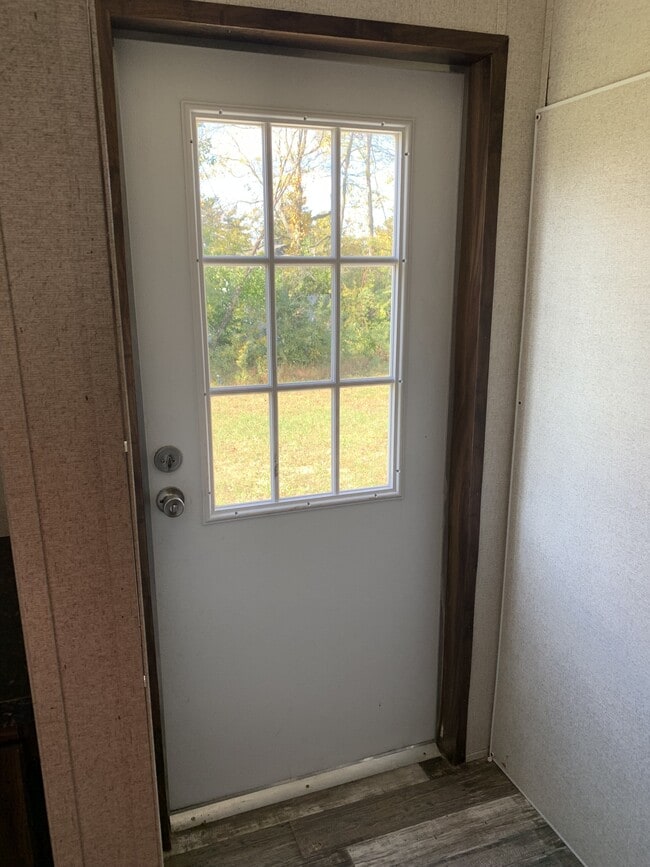 Building Photo - 100 Bristol St